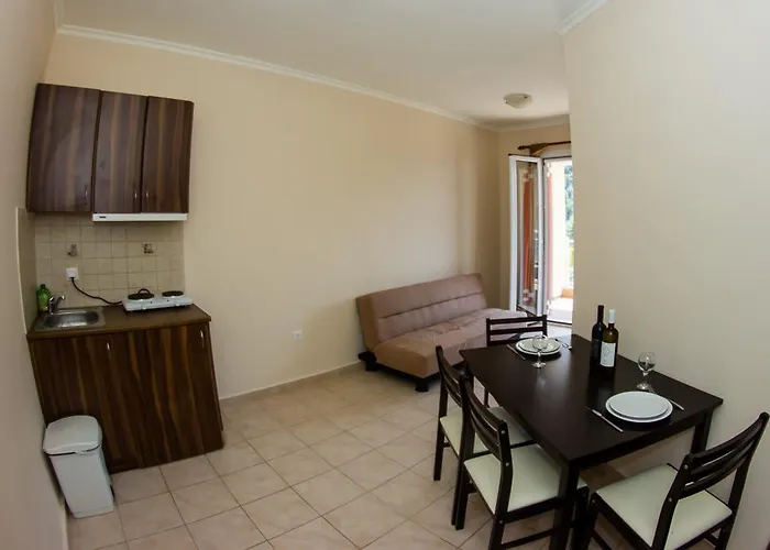 Filoxenia Apartman Jéni